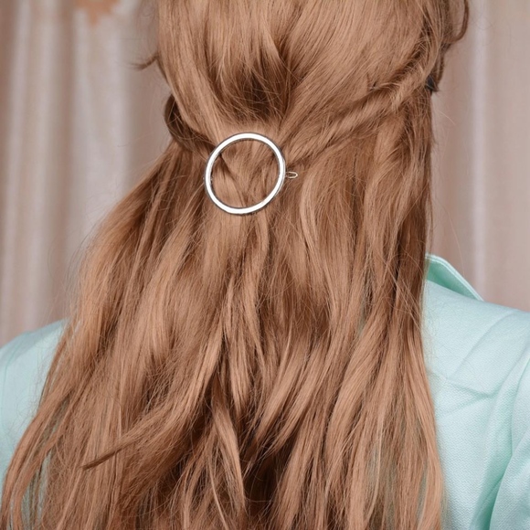 Silver Circle Hair Clip Hair Pin Hair Barrette - Picture 2 of 5
